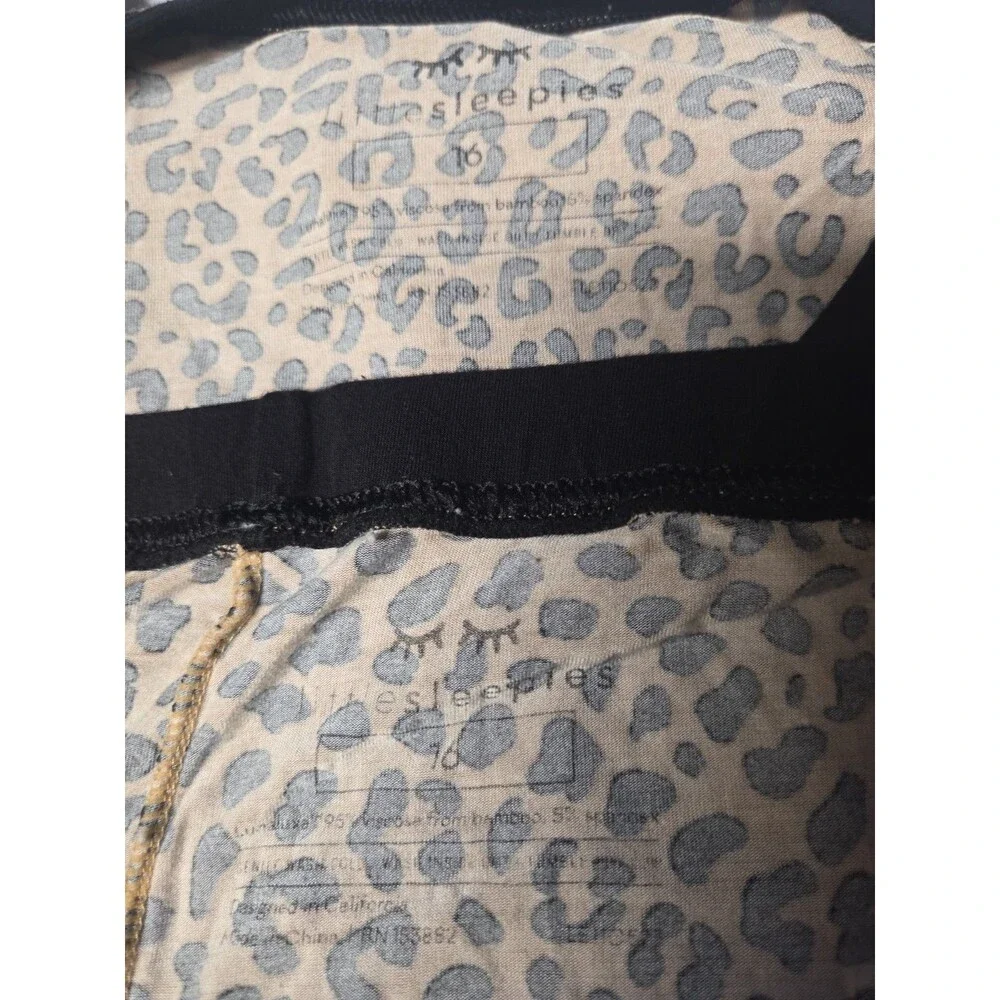 LITTLE SLEEPIES Classic Leopard Print 2 Piece Long Sleeve Bamboo Pajama Girls 16